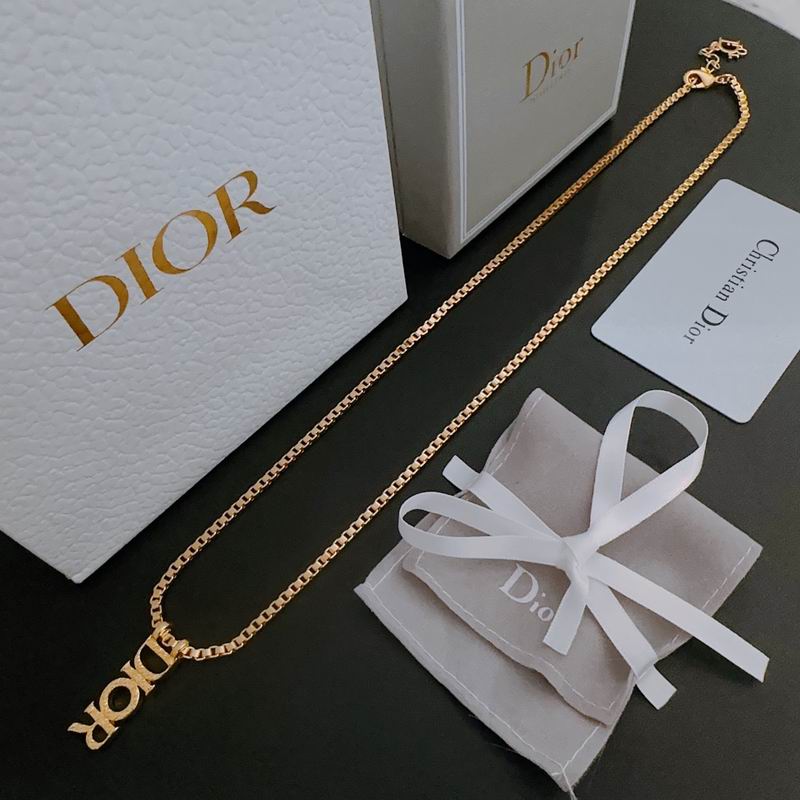 Dior Necklace 04lyr157 (4)